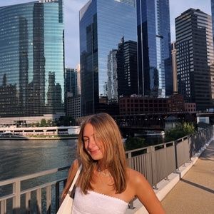 Meet your Posher, Annie